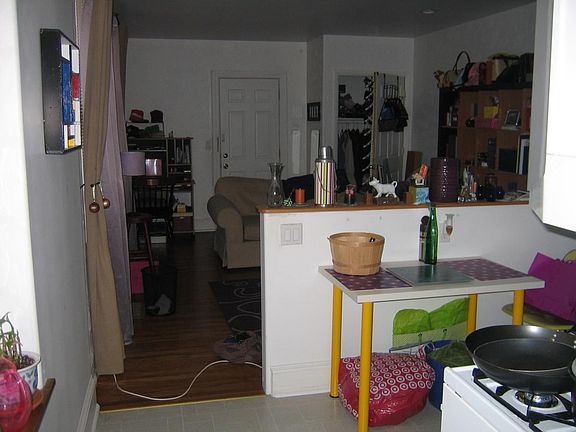 5th image of 327 Pine St #1R