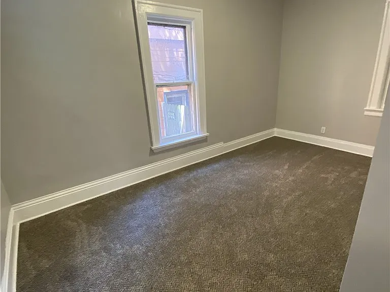 811 Columbus Pkwy — Photo 18