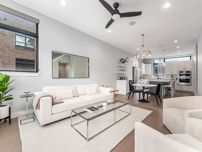 271 Neruda Ave — Photo 23