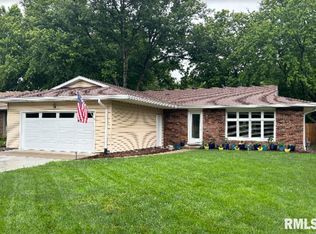 9 Roosevelt Rd, Springfield, IL 62703