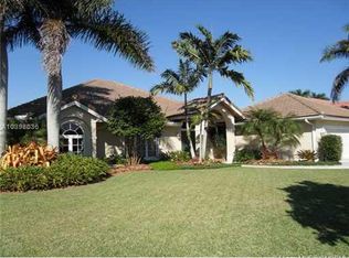 2545 Fairways Dr, Homestead, FL 33035