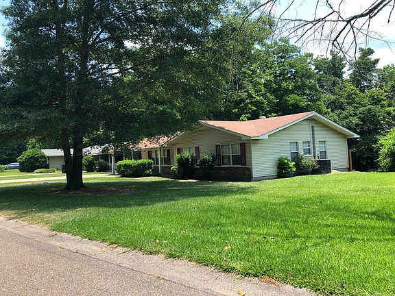 2nd image of 211 Enchanted Dr