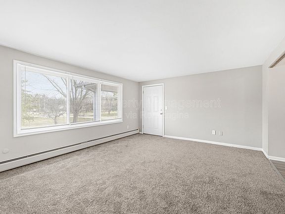 5th image of 51611 Mound Rd #D