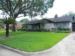 2015 Crystal Ct, Houston, TX 77008