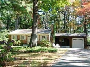 17 Colonial Rd, Wilbraham, MA 01095