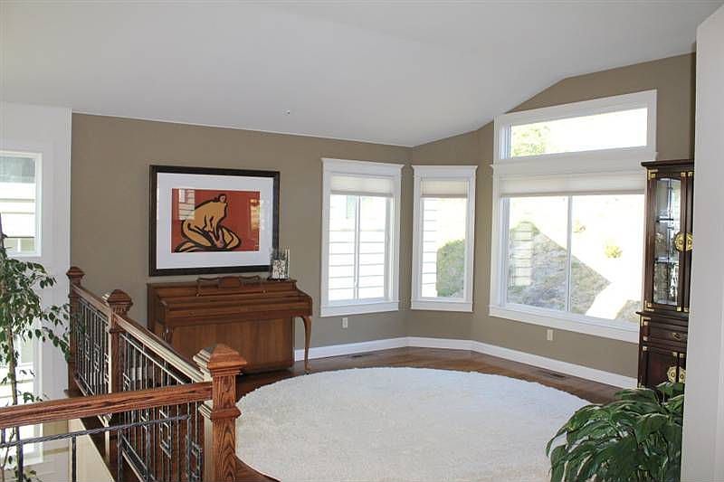 1st image of 611 Estate Ct