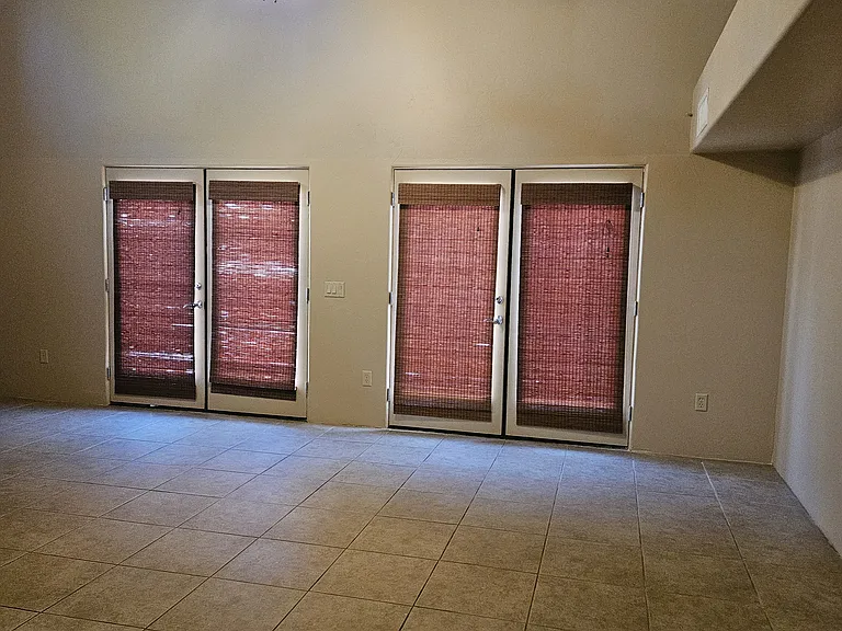 3135 N Olsen Ave — Photo 6