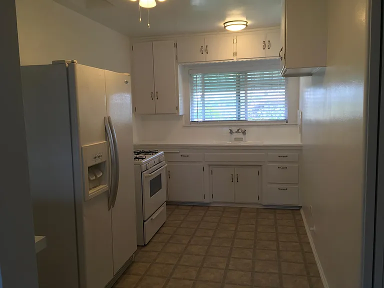 4041 S Centinela Ave #4 — Photo 8