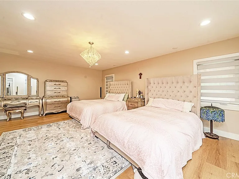 2220 Jose Way — Photo 24