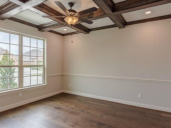 4th image of 17327 Kilmahew Pl