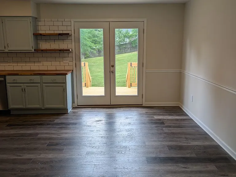 355 Scenic Ln — Photo 9