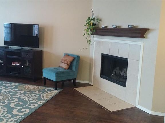 5th image of 2047 Pecan Creek Dr