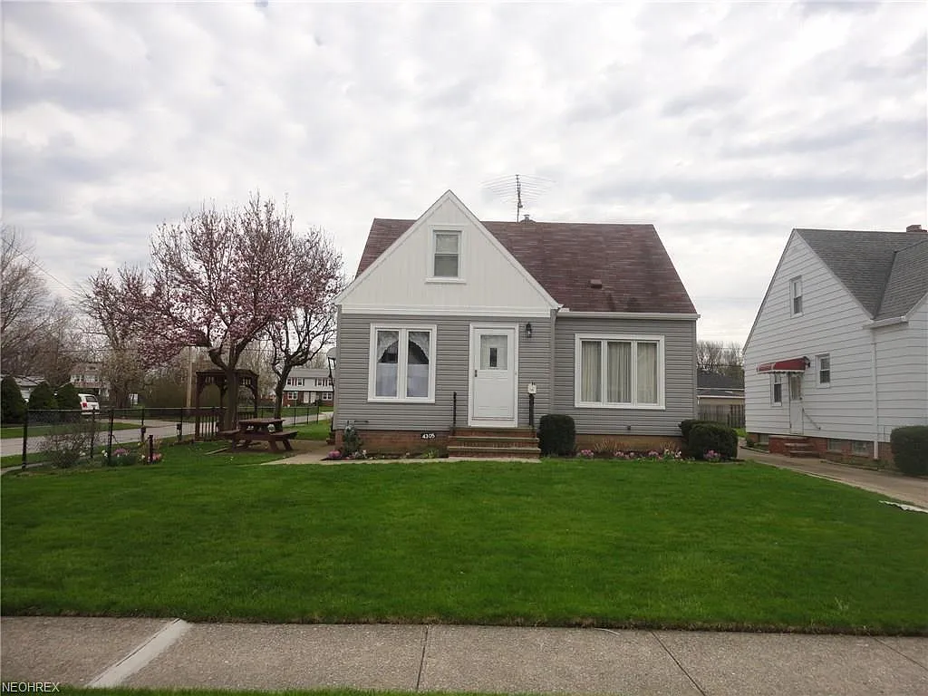 4305 Liggett Dr photo 1