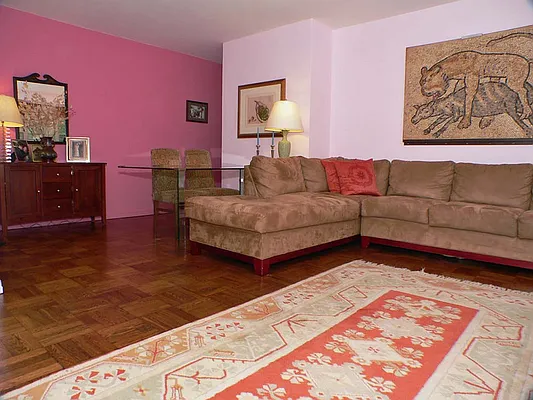 Sold by LoHo Realty | media 9