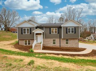 2953 2nd Street Ct NW, Hickory, NC 28601