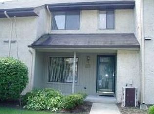88 Hampshire Dr, Plainsboro, NJ 08536