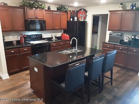 3rd image of 6038 Makenna Dr