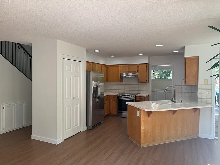 6325 SW Bently Ct — Photo 9