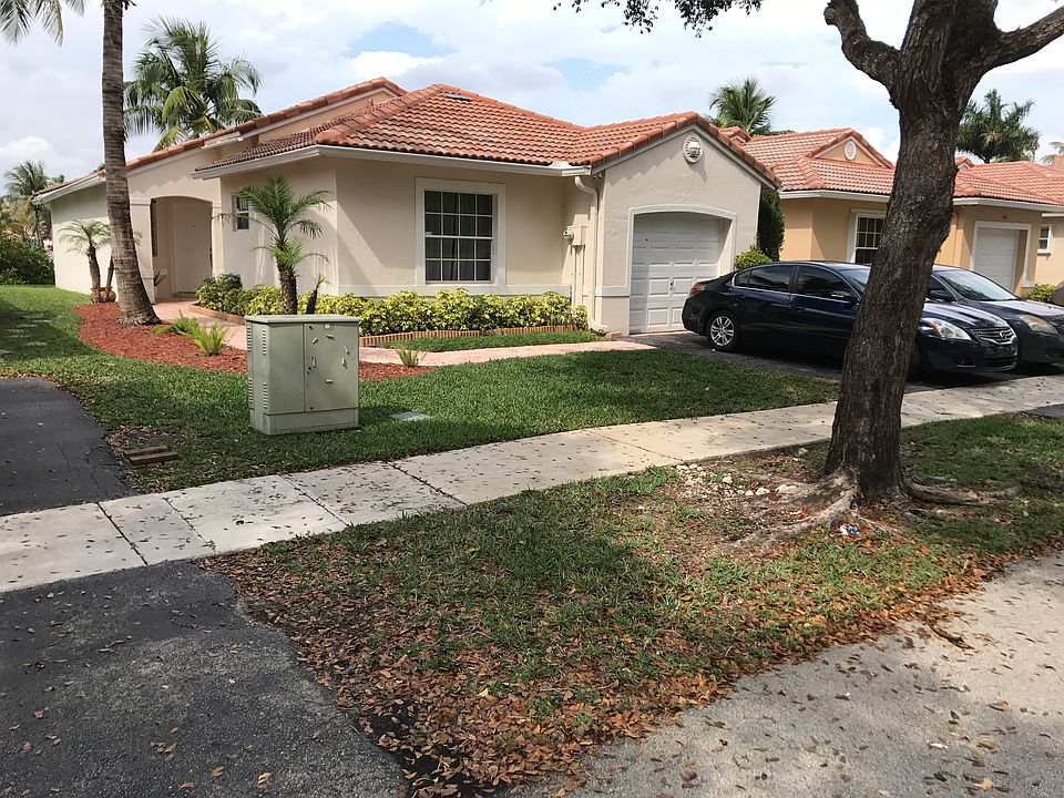 2nd image of 1146 SW 180th Ter