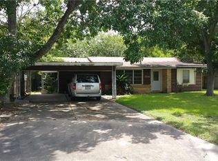 706 Progress St, Edna, TX 77957