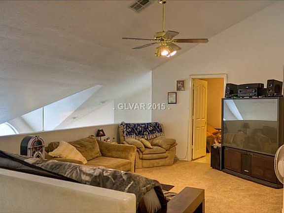 5th image of 701 Capri Dr Unit 3C