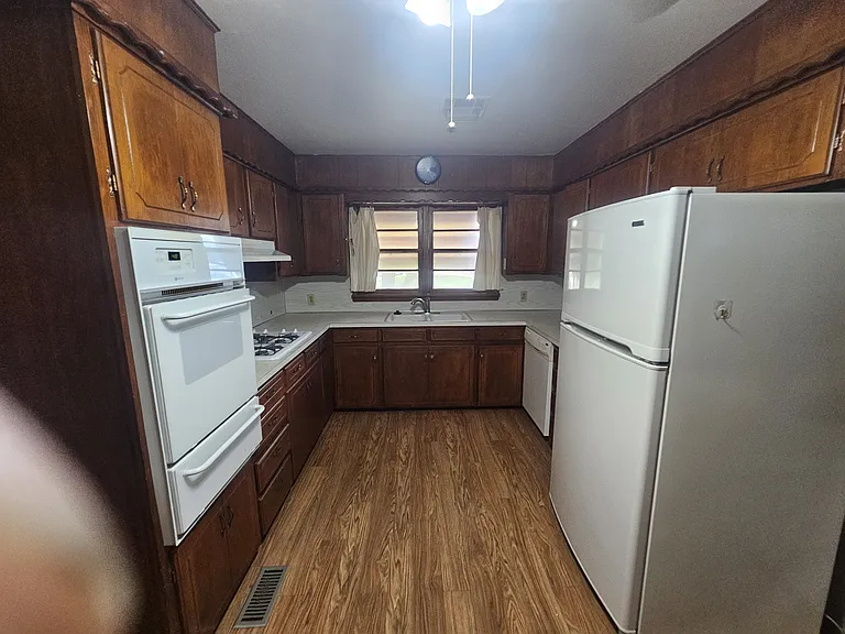 4506 N Grove Ave — Photo 6