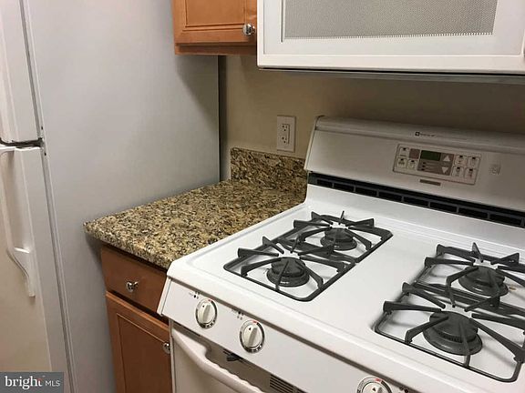 4th image of 7111 Woodmont Ave APT 601