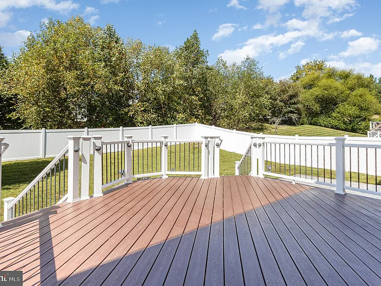 2114 Jellico Ct — Photo 43