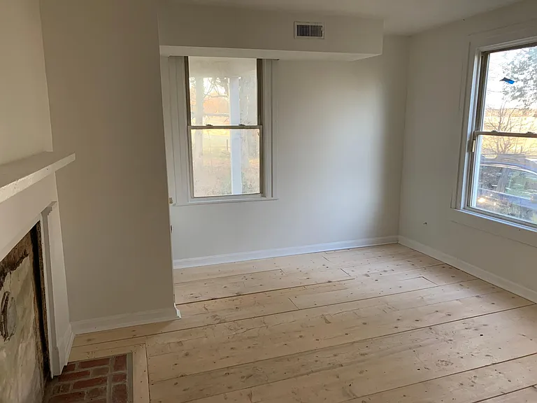 83 Brickhouse Rd — Photo 8
