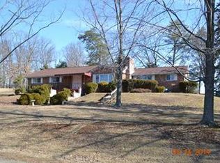 134 Geneva Dr, Aliquippa, PA