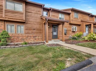 44 Cedar Grove Ct #B, Saint Charles, MO