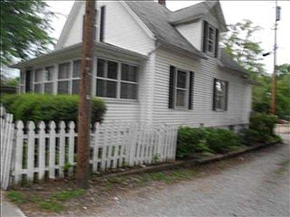 4th image of 120 Lambert Ct