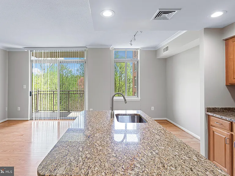 4480 Market Commons Dr #405 — Photo 21