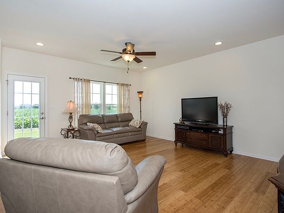 5th image of 12925 S White Pine Way