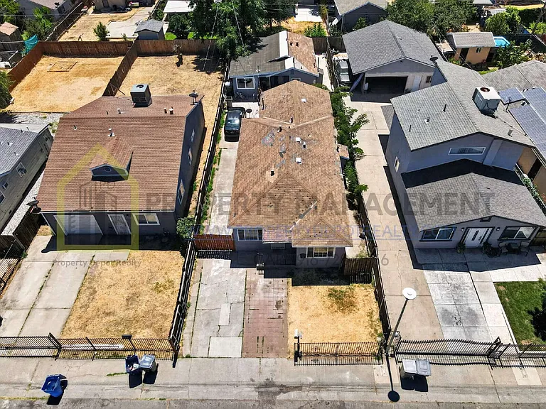 7720 35th Ave — Photo 31
