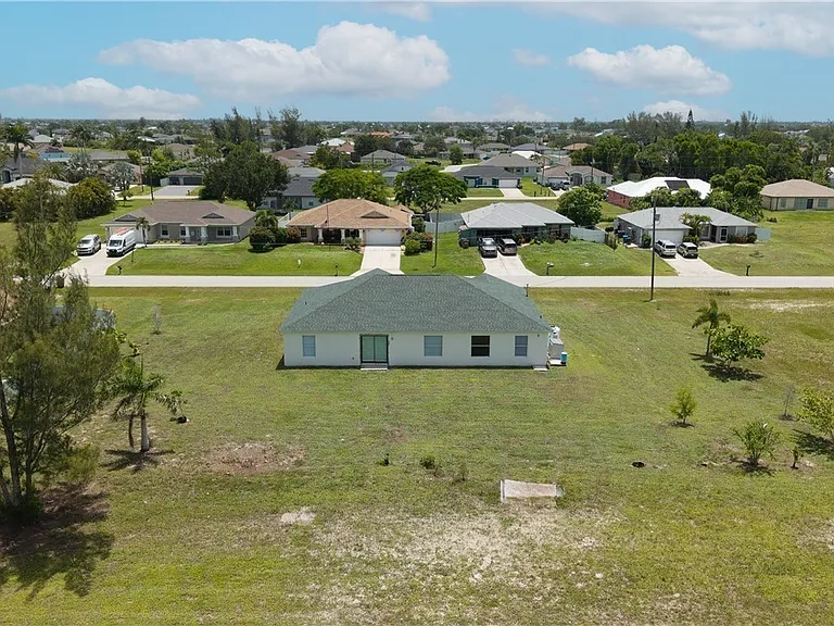 1240 NW 22nd Pl — Photo 40