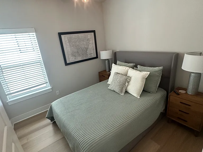 1512 W Cato Springs Rd — Photo 10