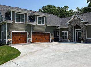 1650 Awalt Dr, Winchester, TN 37398