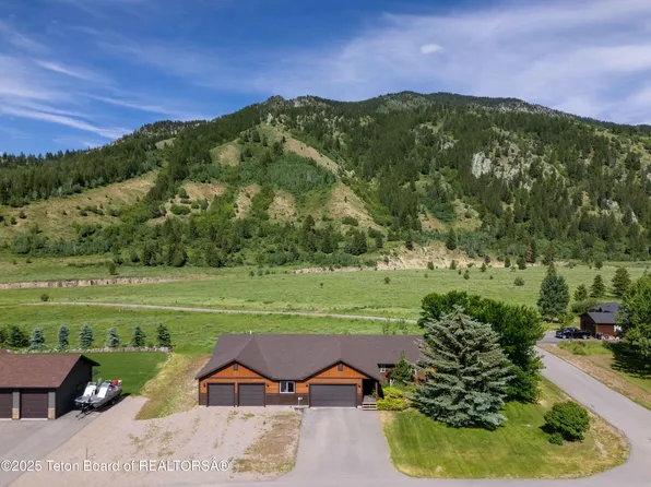 515 Three Rivers Dr, Alpine, WY 83128