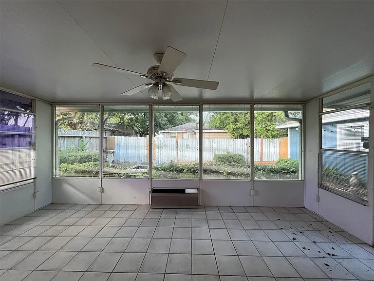3409 Bacon St — Photo 12