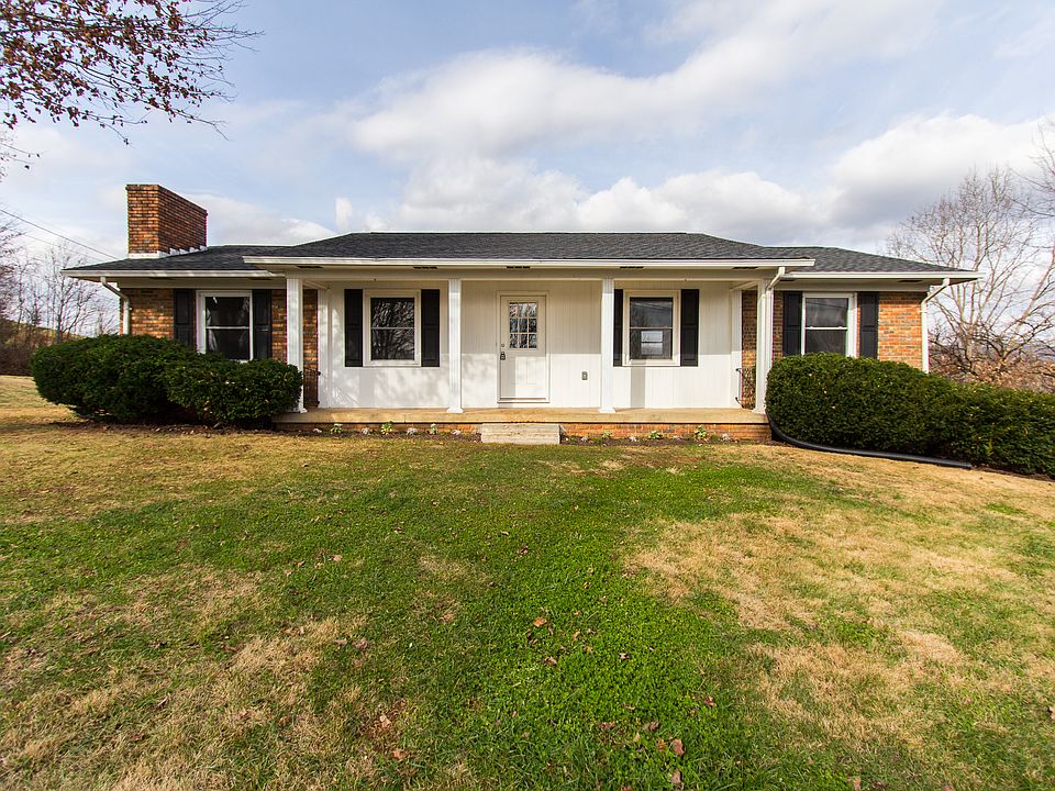 1st image of 303 Carolina St