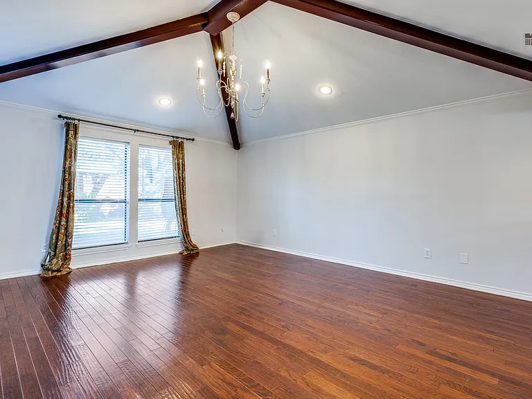 6611 Mimms Dr — Photo 12