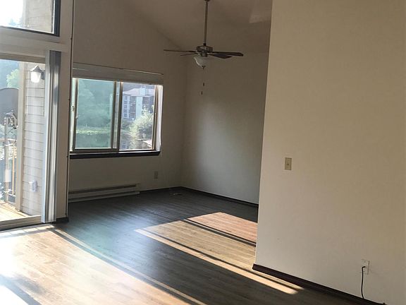 5th image of 7333 Beverly Ln APT 305