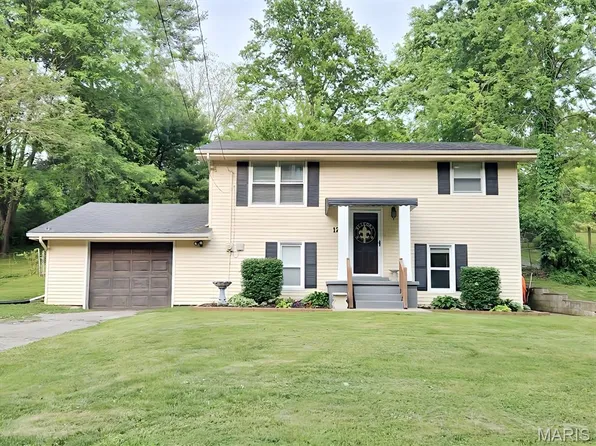 1204 Olive St, Collinsville, IL 62234