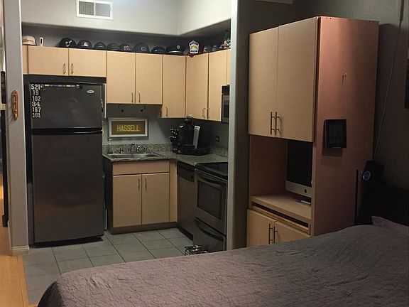 4th image of 1643 6th Ave APT 214