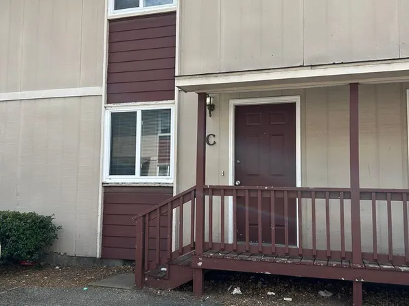 1106 & 1108 S Joplin Apartments, 1106-1108 S Joplin Ave #C, Pittsburg, KS 66762