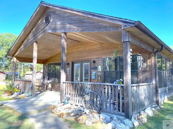880 Walker Ln, Texarkana, TX 75501