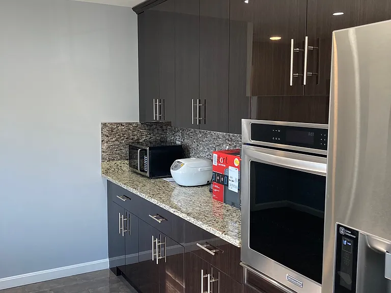 16 Aberdeen Ave #16 — Photo 40
