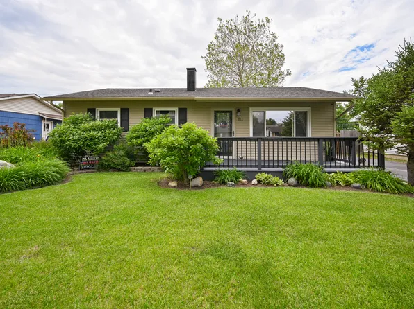 911 Lilac Ln, Joliet, IL 60435