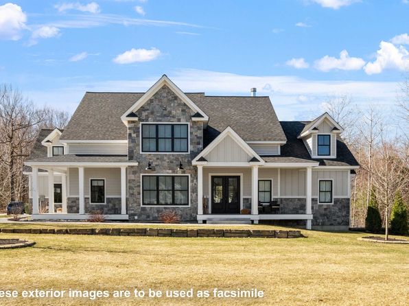 39 Lake Country Road, Meredith, NH 03253